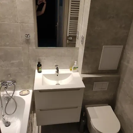 Apartament Redutowa *